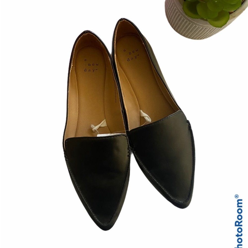 A new day Black Loafers (Size 7) NWT
